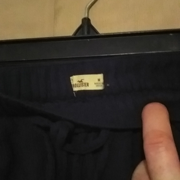 Cute Double Layer Hollister Shorts - Picture 3 of 3